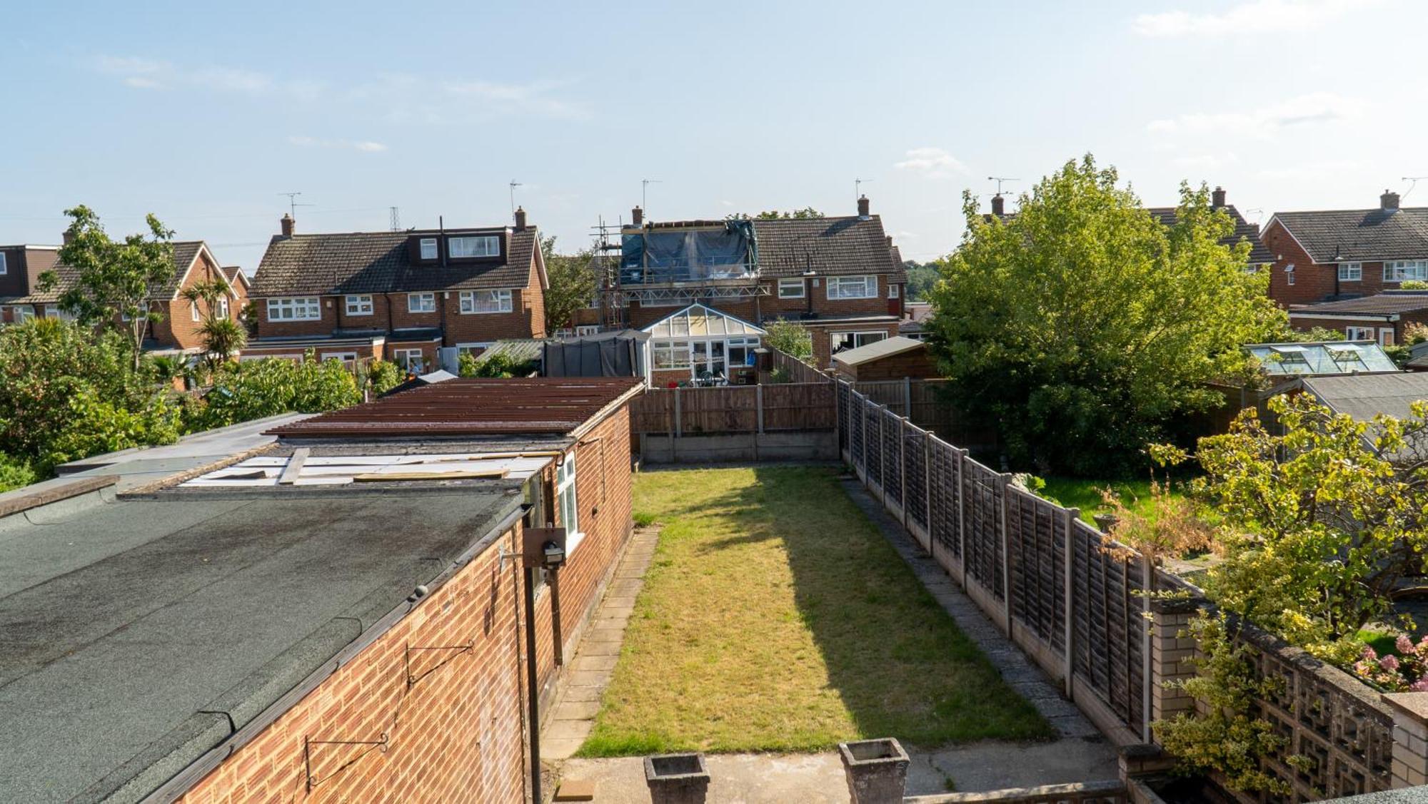 Onsitestays - Spacious 3 Bed House With Garden, Wifi & 4 Plus Parking Gravesend Exterior photo
